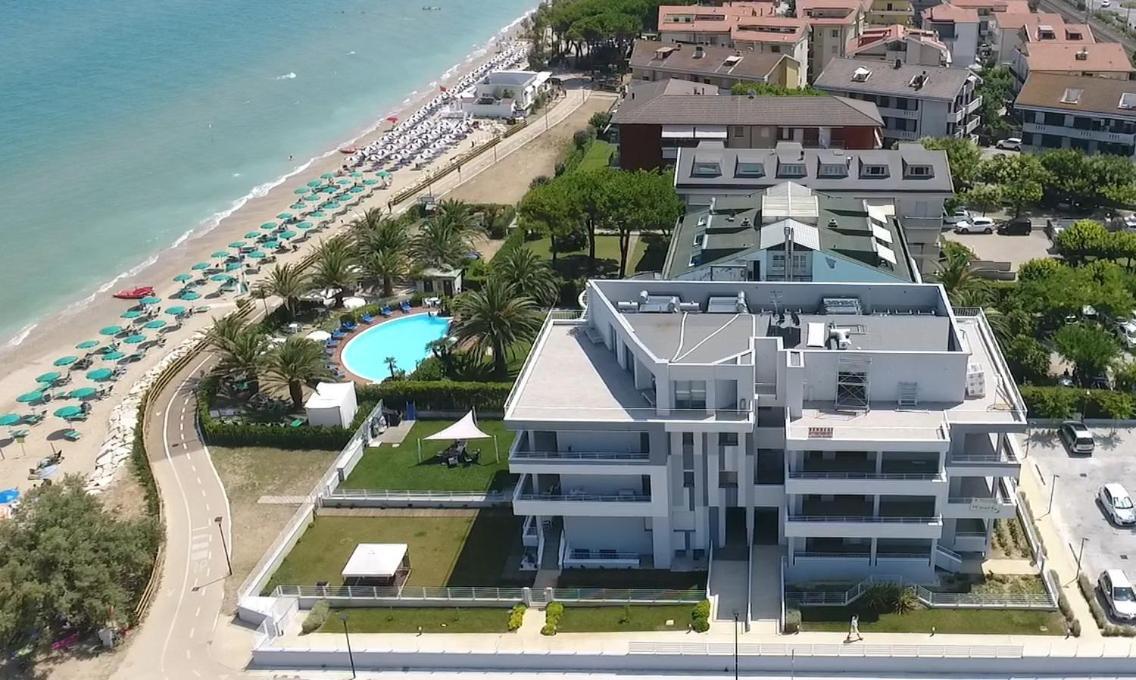 Hotel Ambasciatori Pineto Kültér fotó