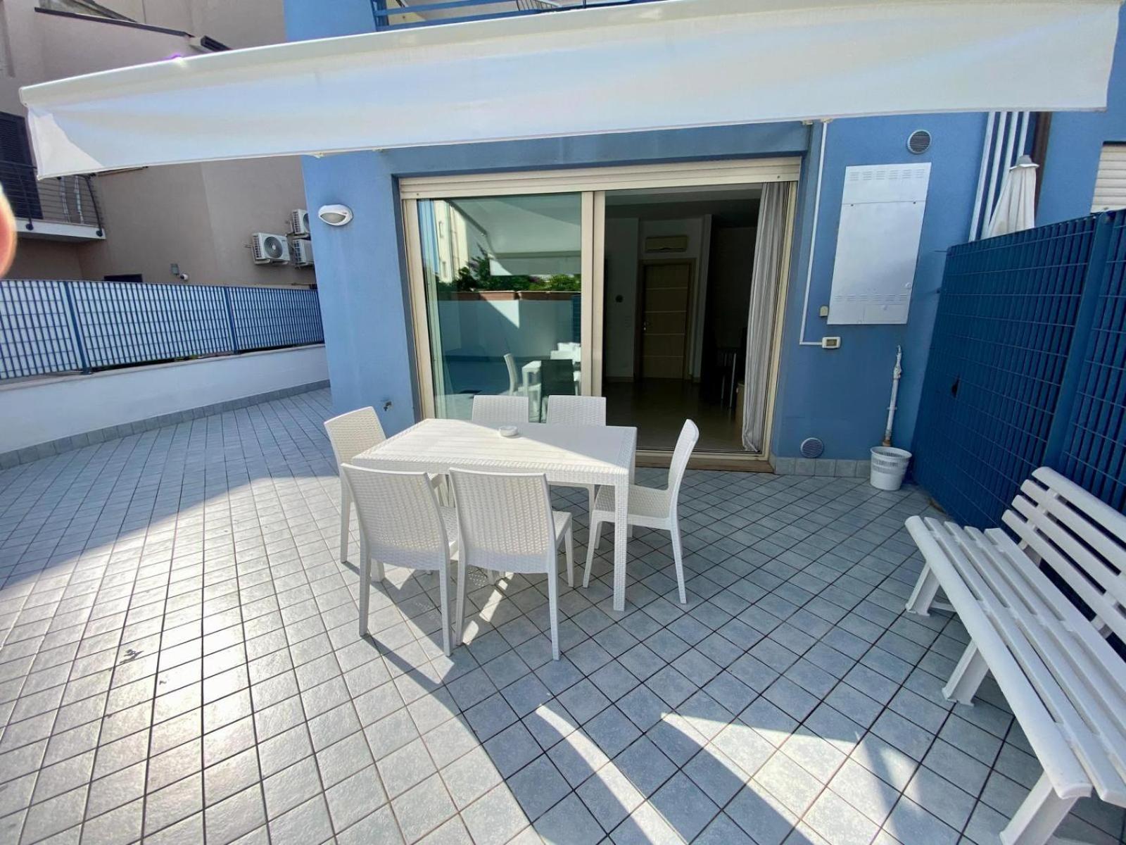 Hotel Ambasciatori Pineto Szoba fotó