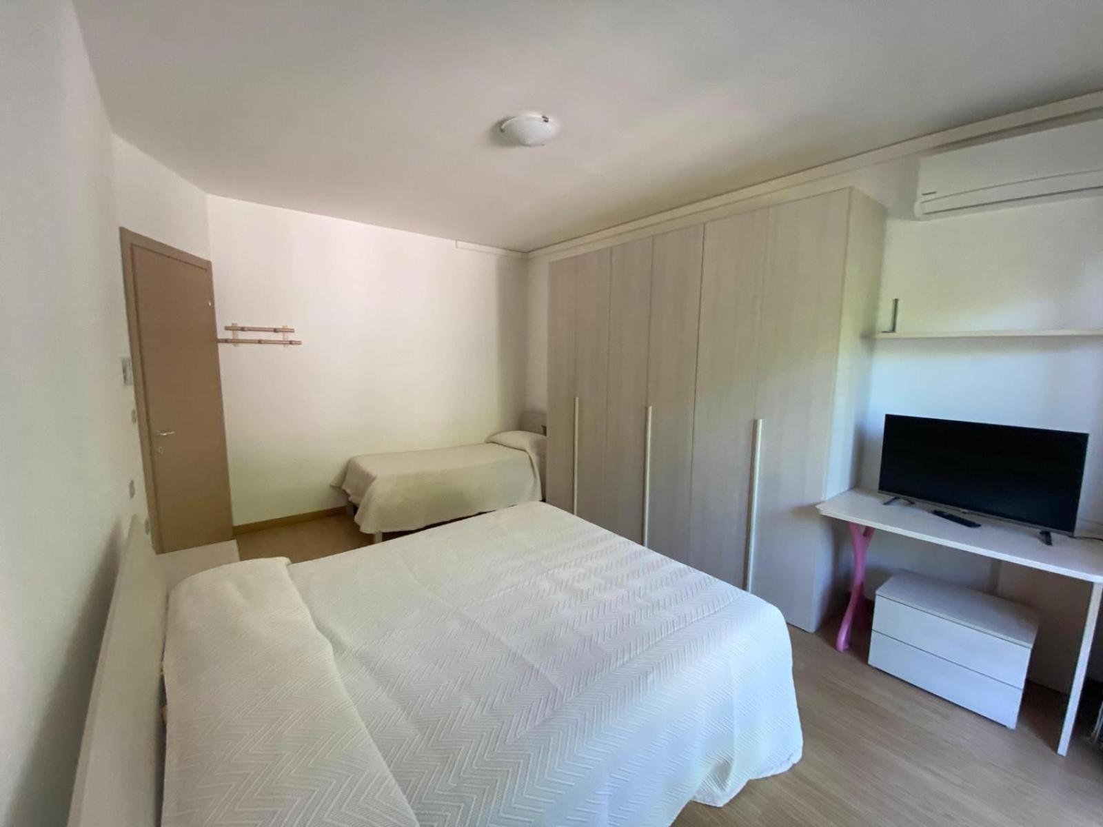 Hotel Ambasciatori Pineto Szoba fotó