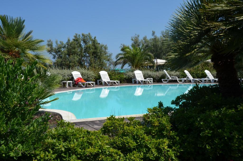 Hotel Ambasciatori Pineto Kültér fotó